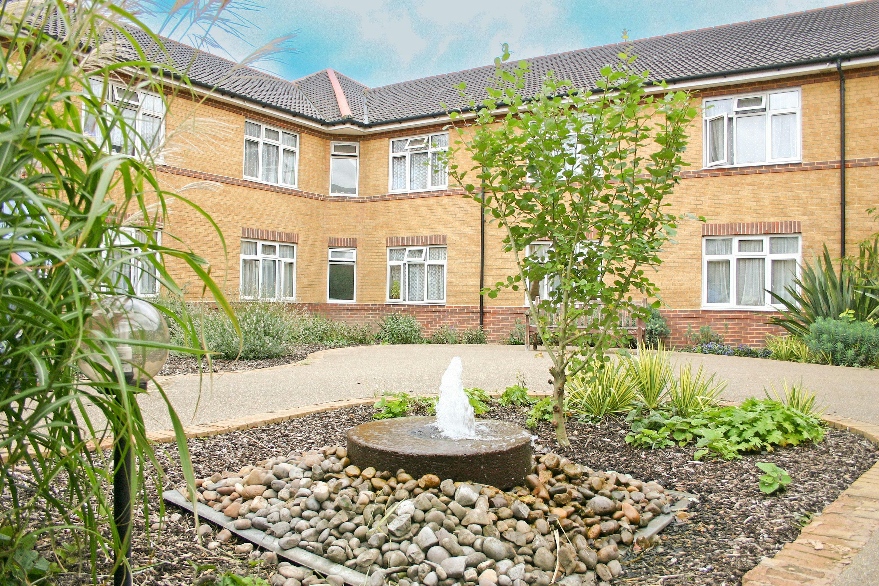Greenhive House care home in Peckham 4