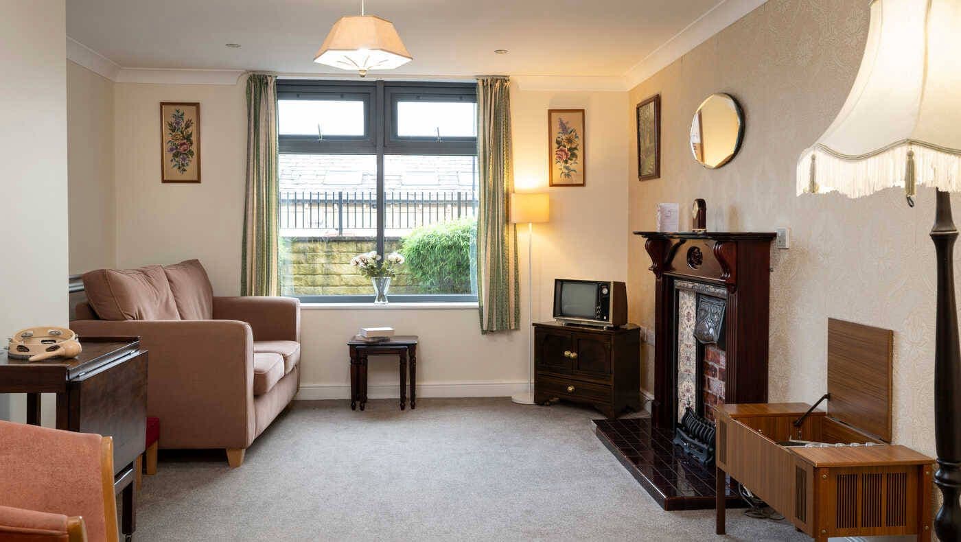 Anchor - Savile Park care home - 003