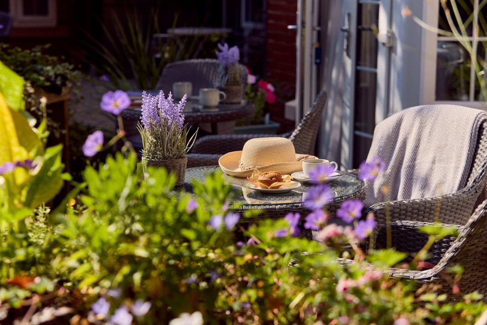 Hallmark Luxury Care Homes - Hallmark Henley Manor care home - 001