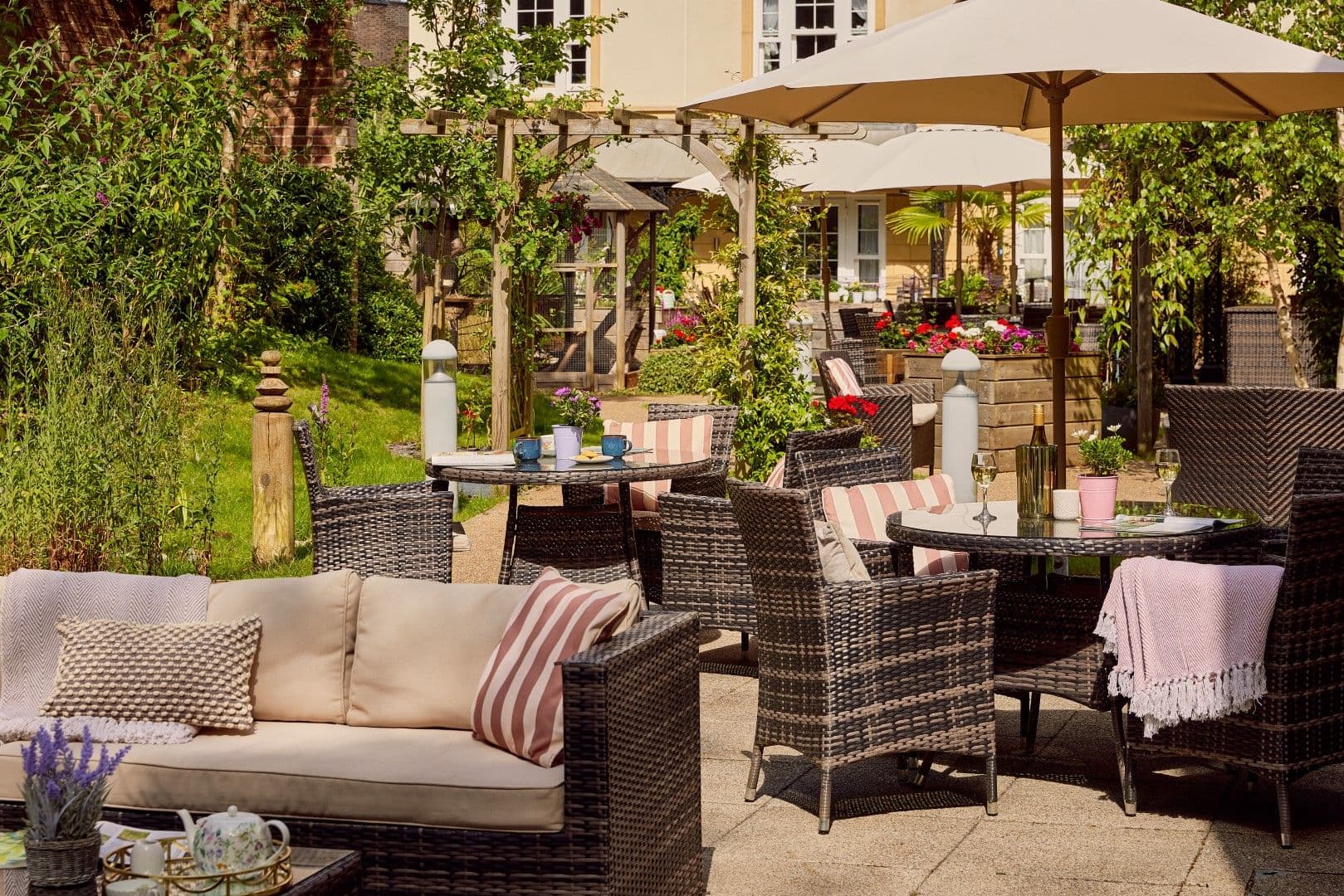 Hallmark Luxury Care Homes - Hallmark Chamberlain Court care home - 002