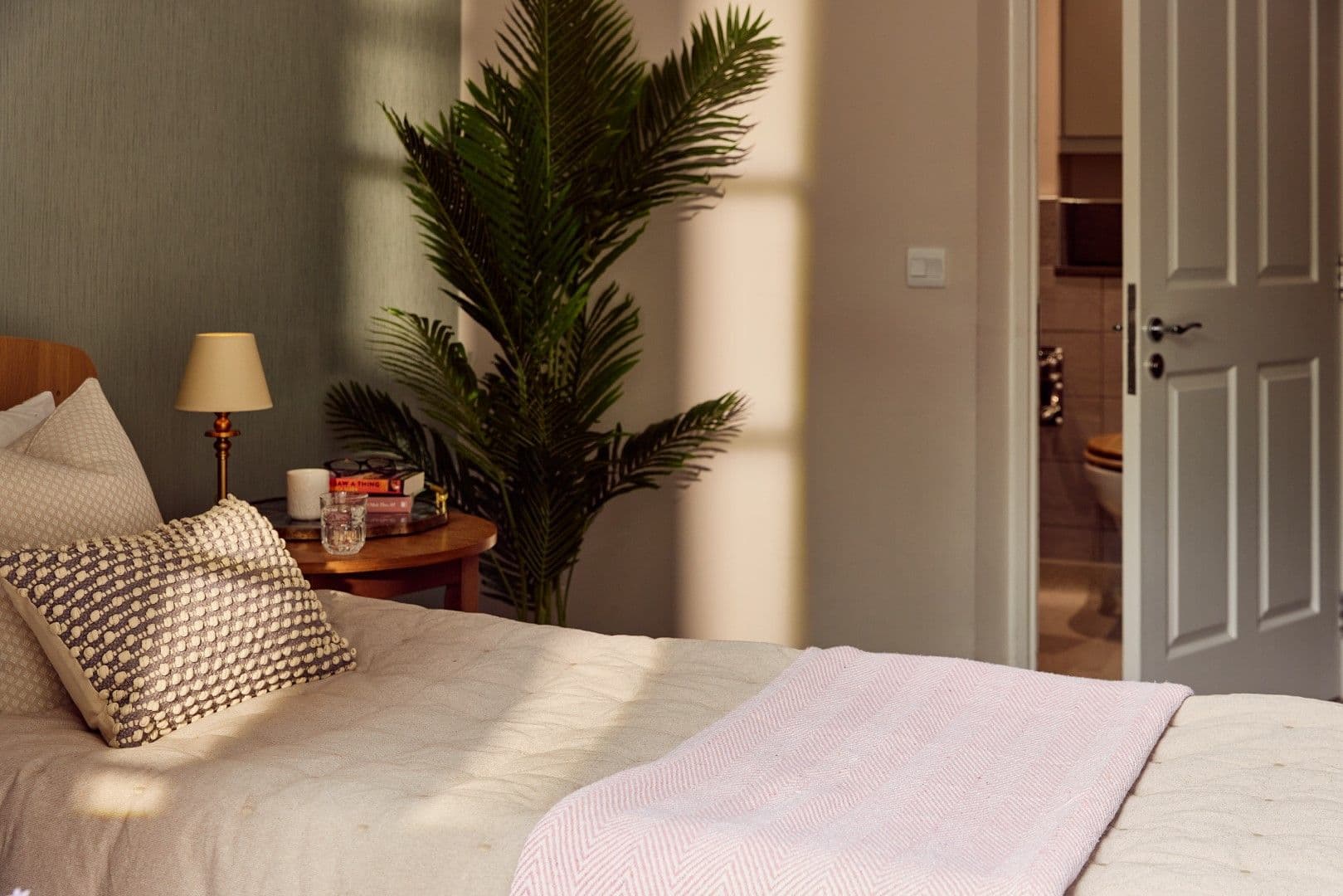 Hallmark Luxury Care Homes - Hallmark Chamberlain Court care home - 007