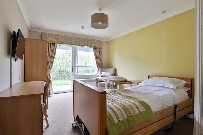 Sandstone Care Group - St Helens Hall care home - 008