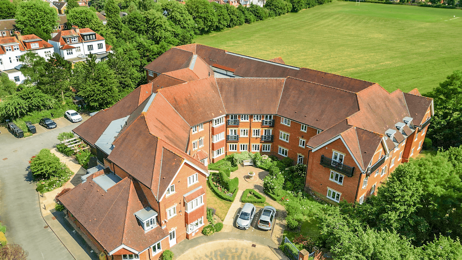 Retirement Security - Fullerton Court in 27 Udney Park Road, Teddington TW11 9BF - 000
