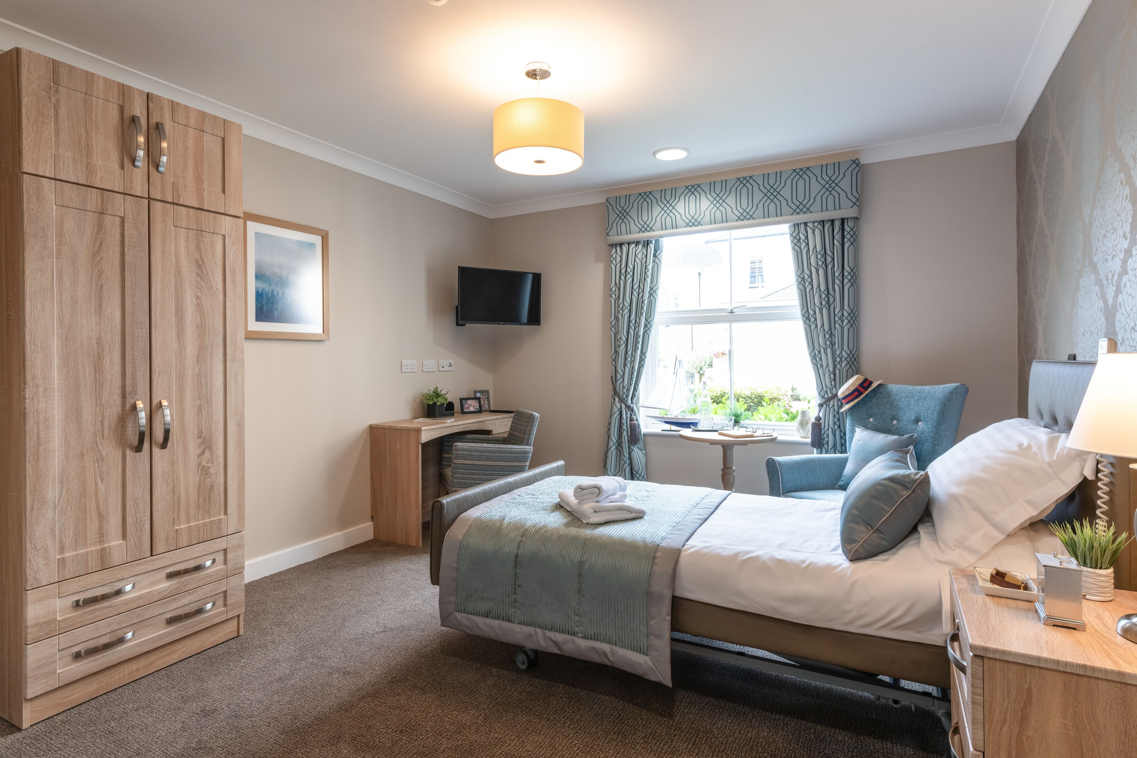 Cinnamon Luxury Care - Sunnybank House care home - 002