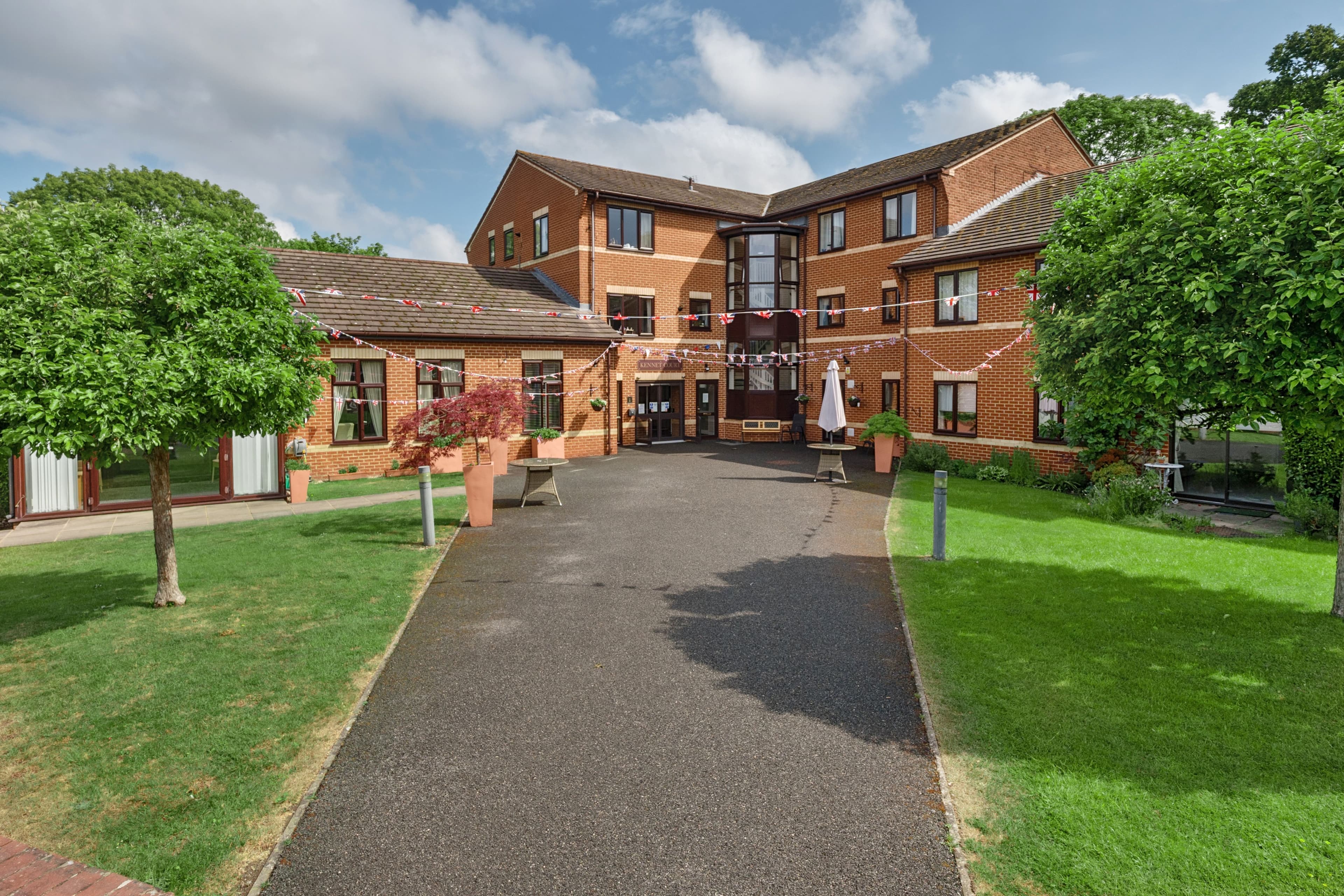 Retirement Security - Kennet Court in Woosehill, Wokingham RG41 3DB - 000