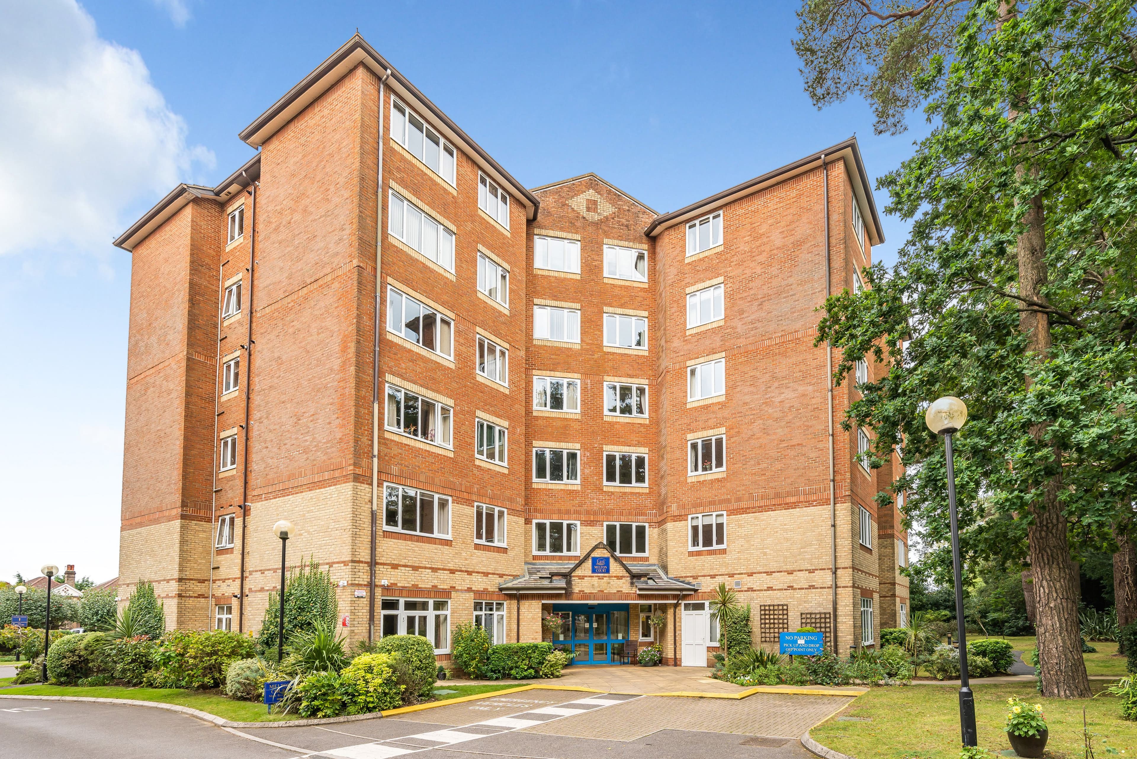 Retirement Security - Melton Court in 37 Lindsay Road, Branksome, Poole BH13 6BH - 000