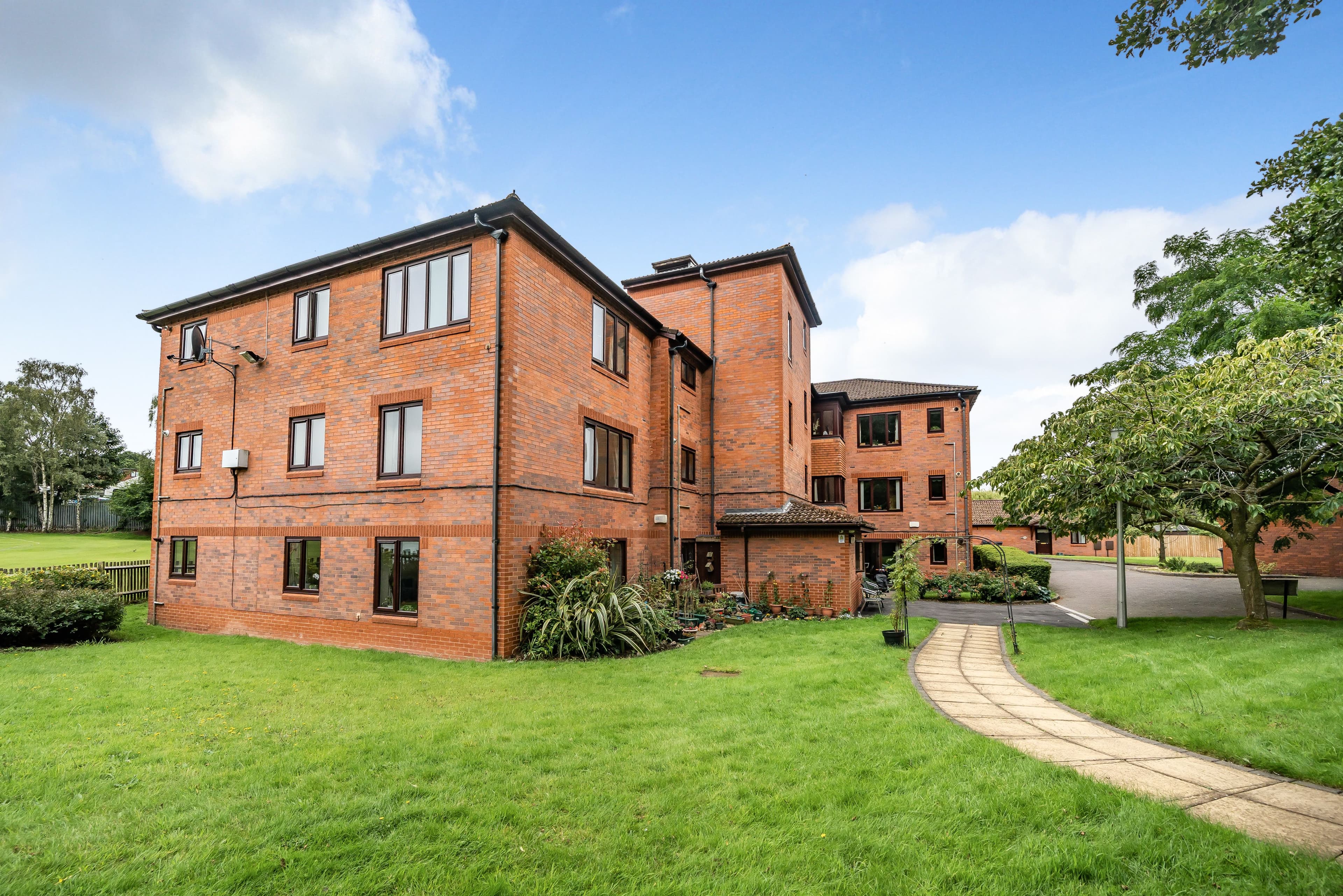 Retirement Security - St Georges Court in Clarence Road, Four Oaks, Sutton Coldfield, West Midlands, B74 4LL - 000
