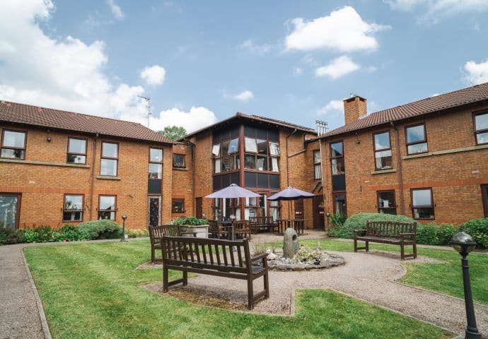 Avonleigh Gardens Care Home, Oldham, OL1 4HE