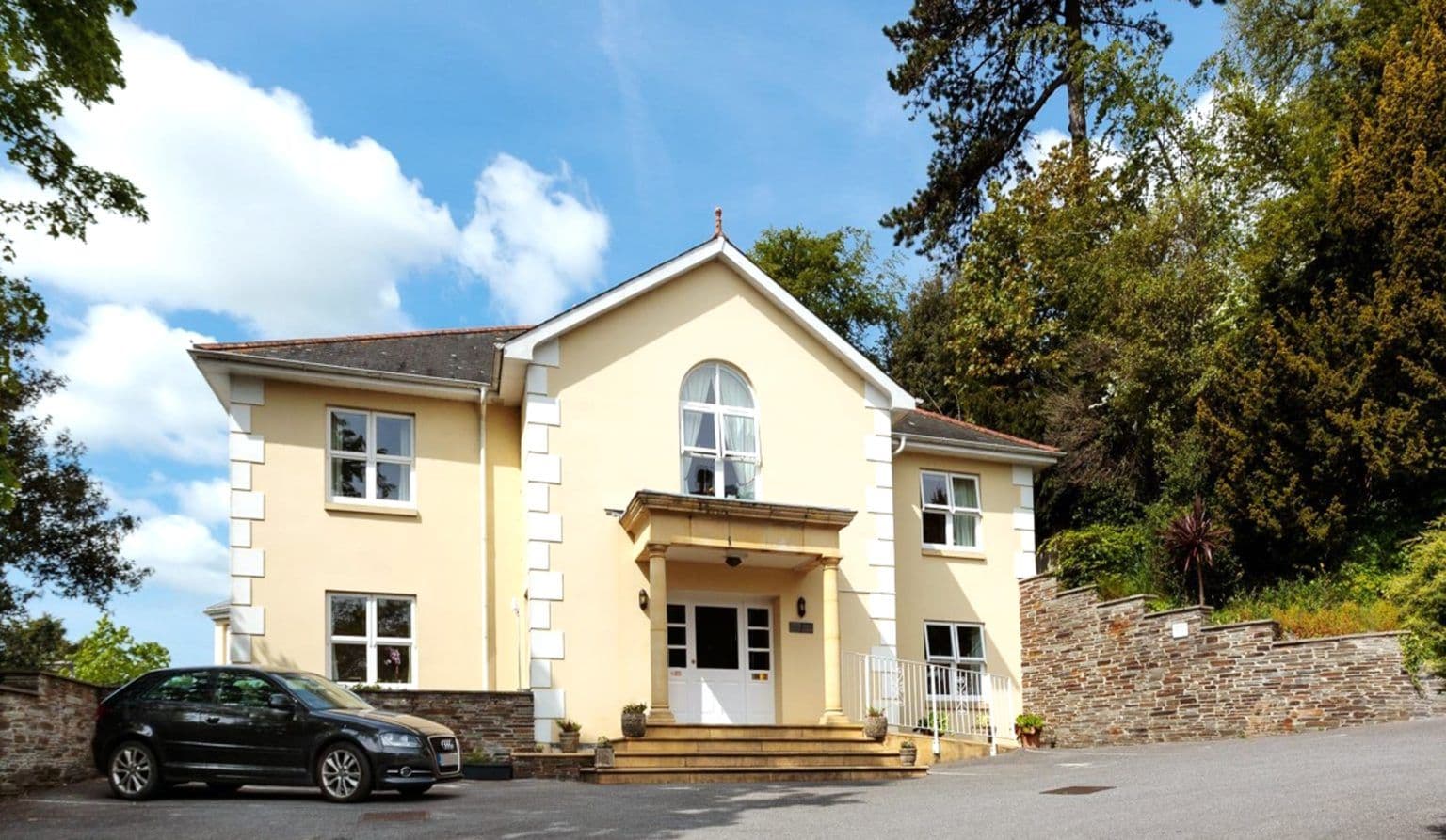 Wolborough Court 001