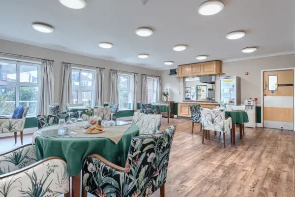 Qualitas Healthcare - Kathleen Chambers House care home - 004