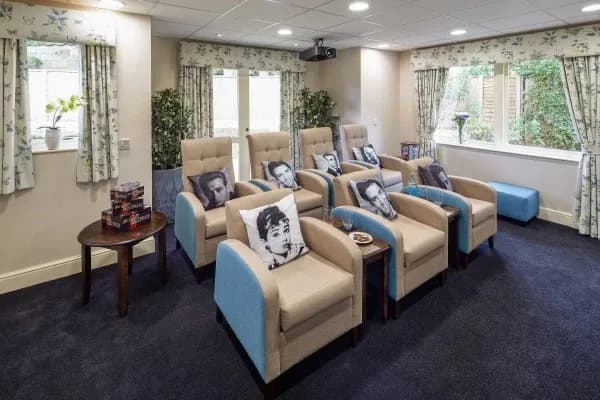 Avery Healthcare - Ashurst Mews care home - 003