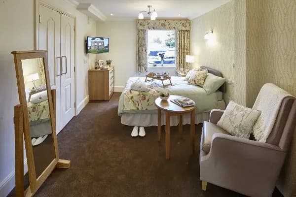 Avery Healthcare - Ashurst Mews care home - 004