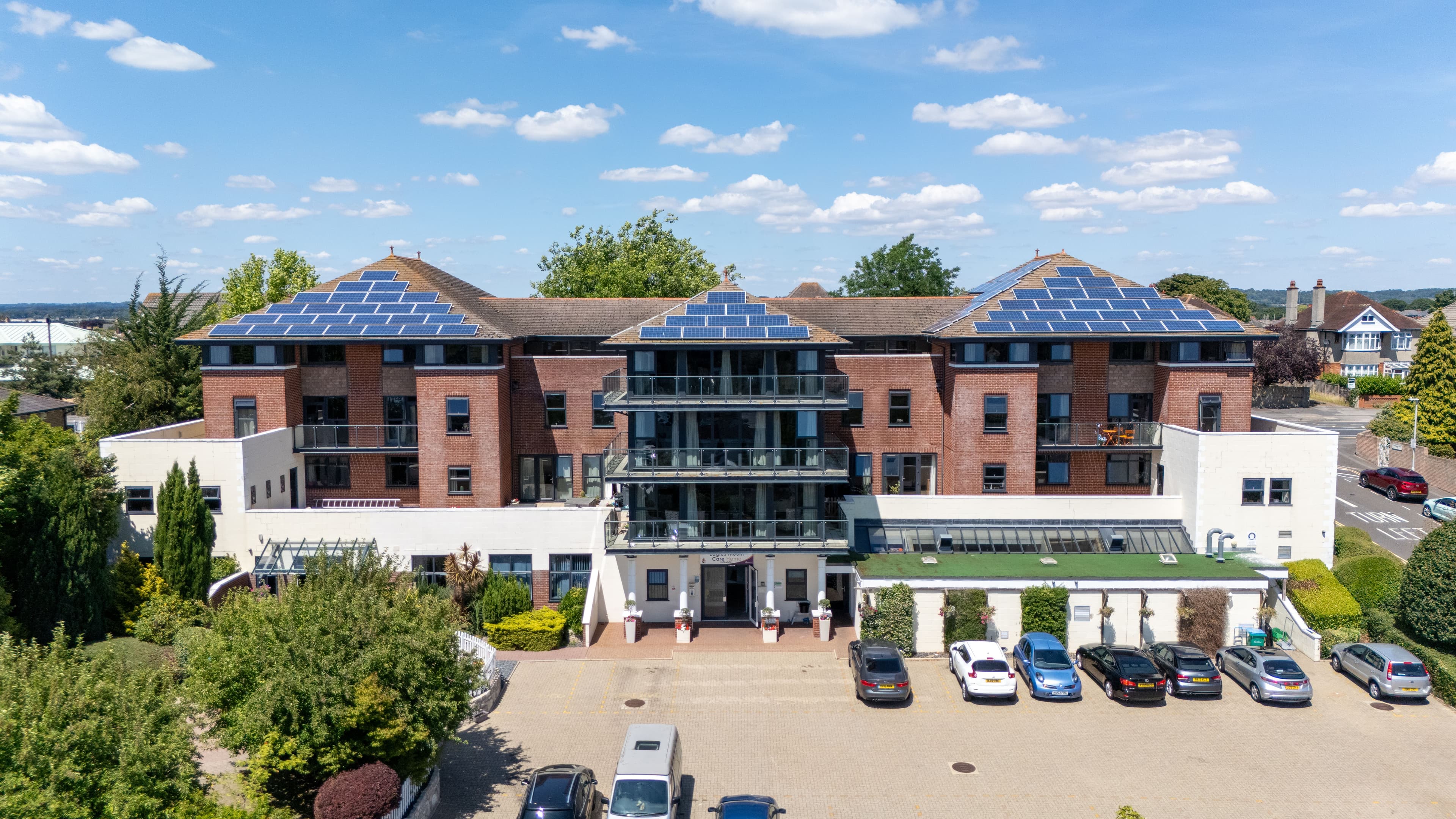 Luxury Care - Eagles Mount care home 2
