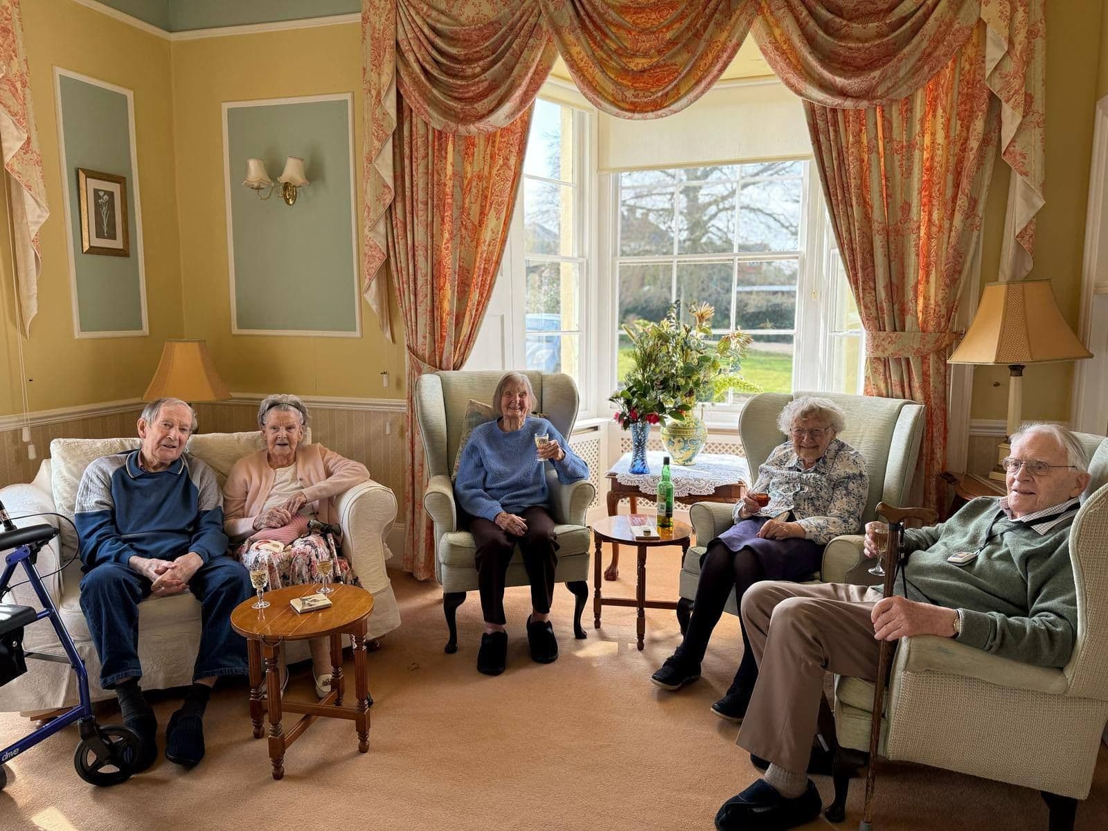 Neways Healthcare - The Old Vicarage care home 2