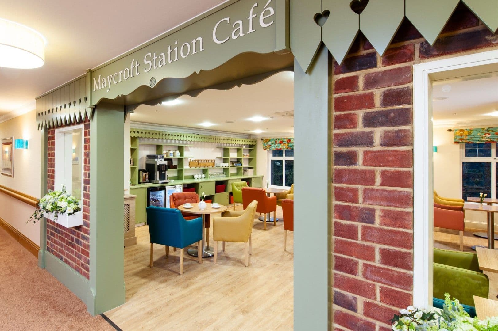 Hallmark Luxury Care Homes - Hallmark Maycroft Manor care home - 002