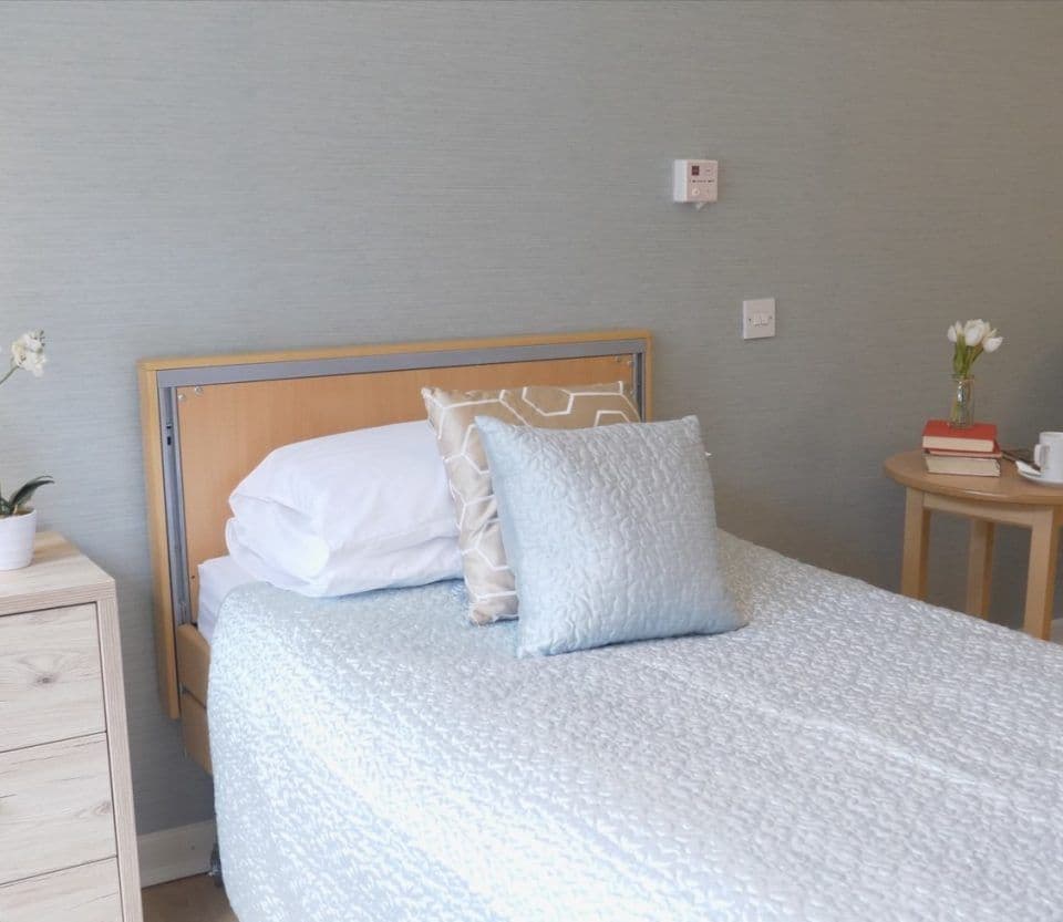 Dovehaven - Manchester House care home - 007