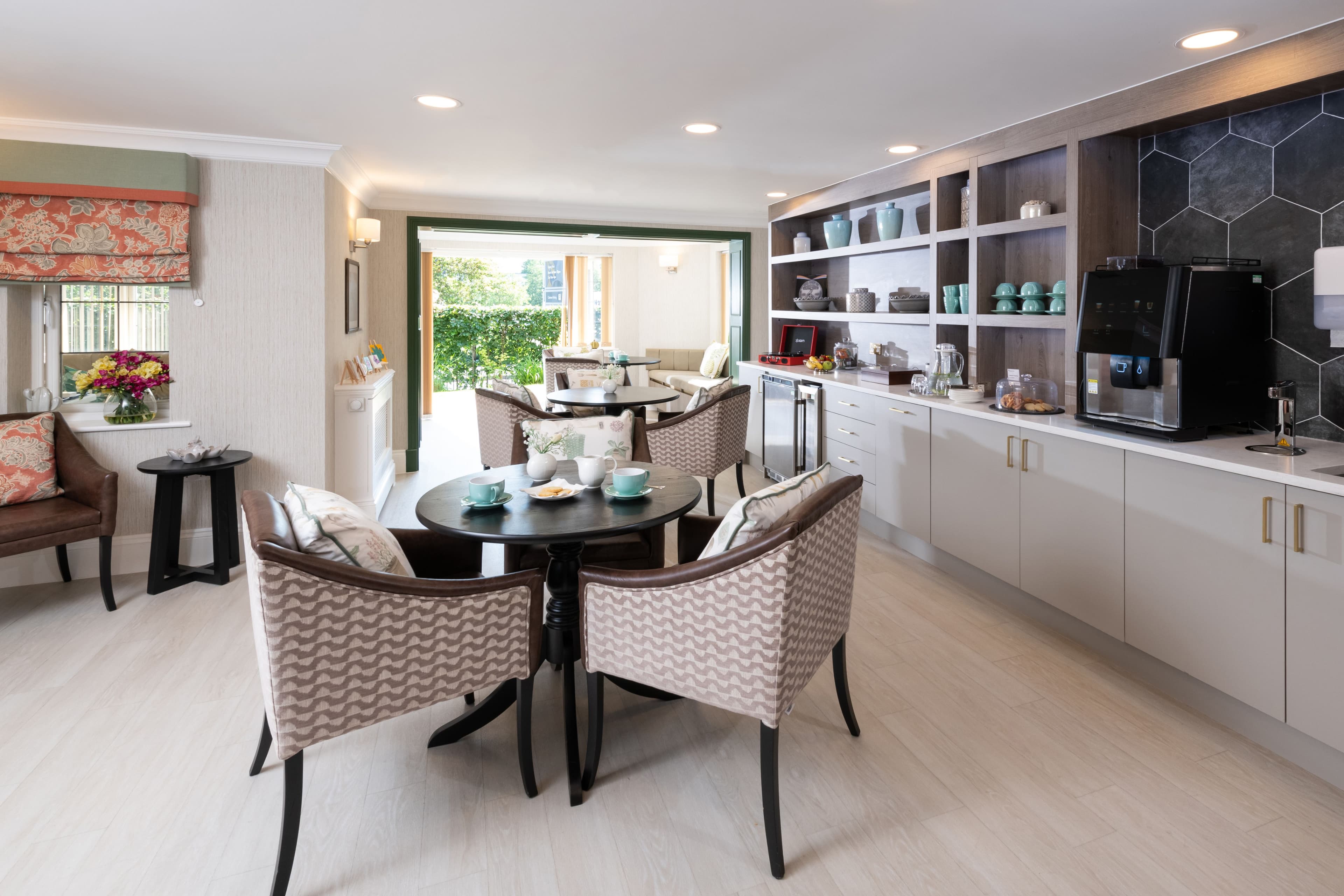 Hallmark Luxury Care Homes - Hallmark Alexandra Grange care home - 004