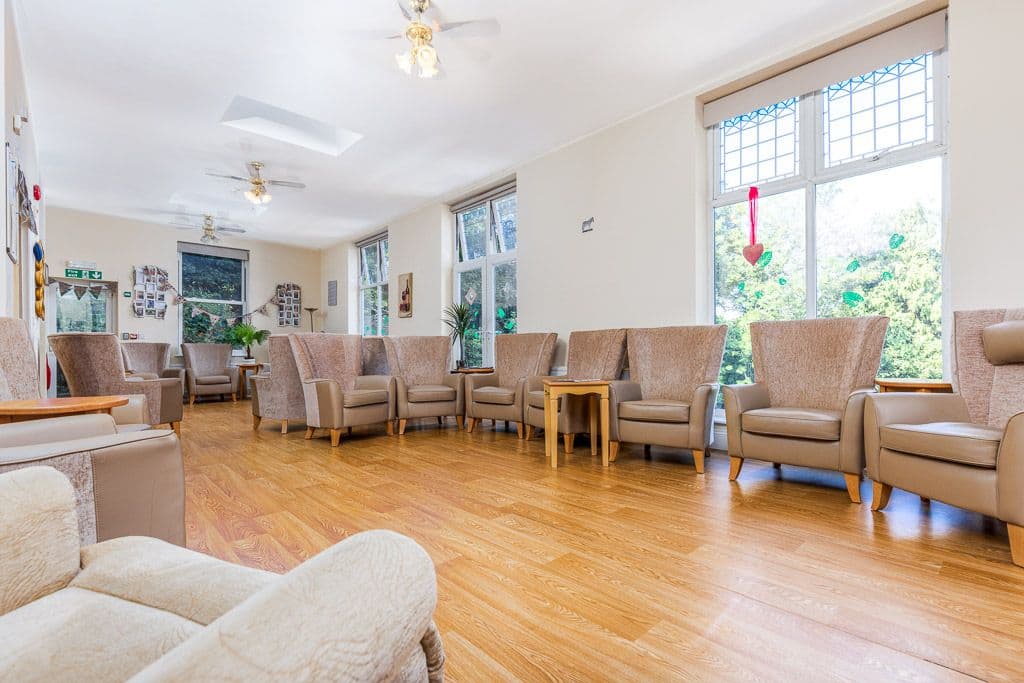 Charing Healthcare - Woodside care home - 006