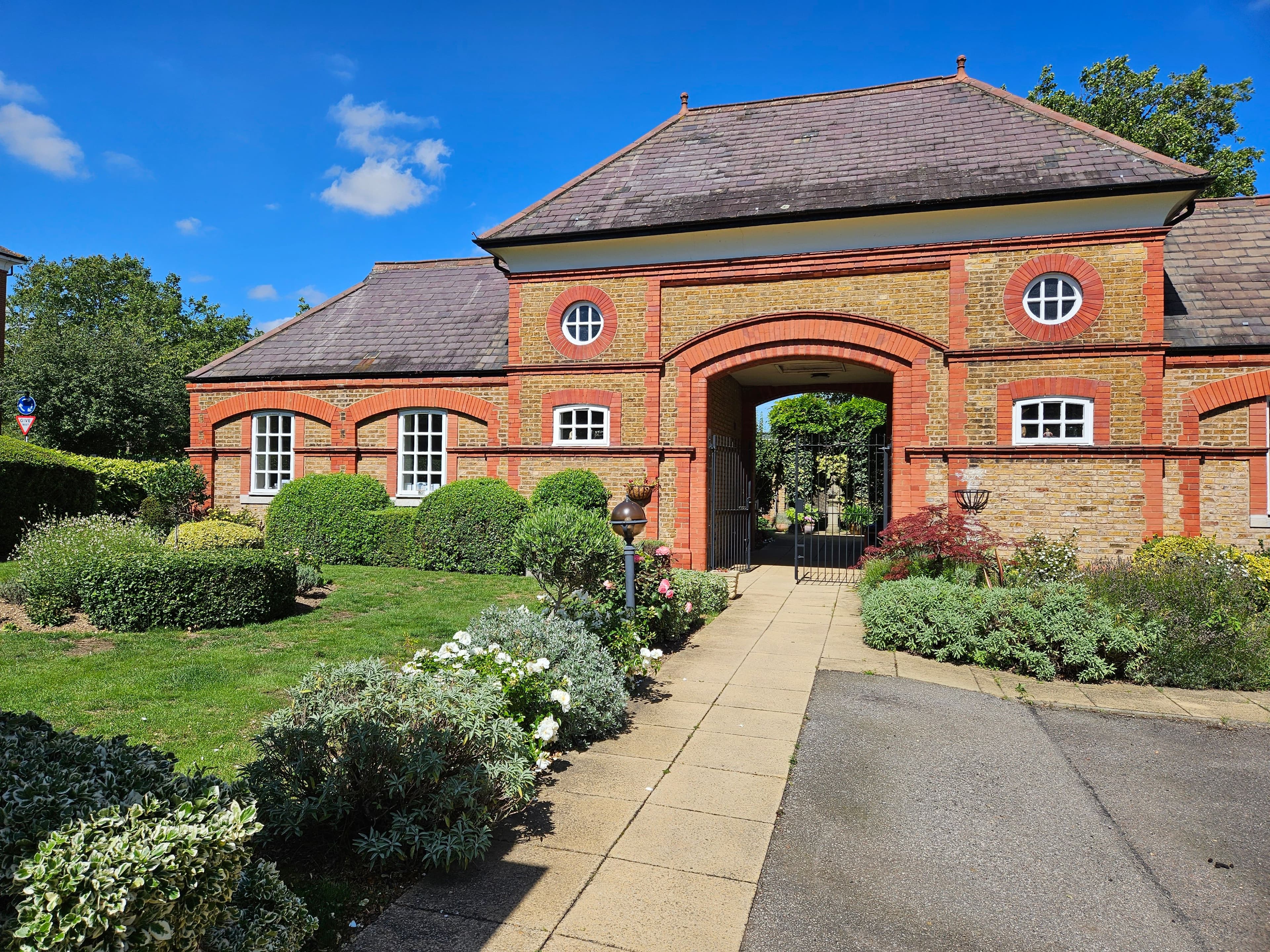 Retirement Security - Blake Court in 1 Newsholme Dr, London N21 1SQ - 000