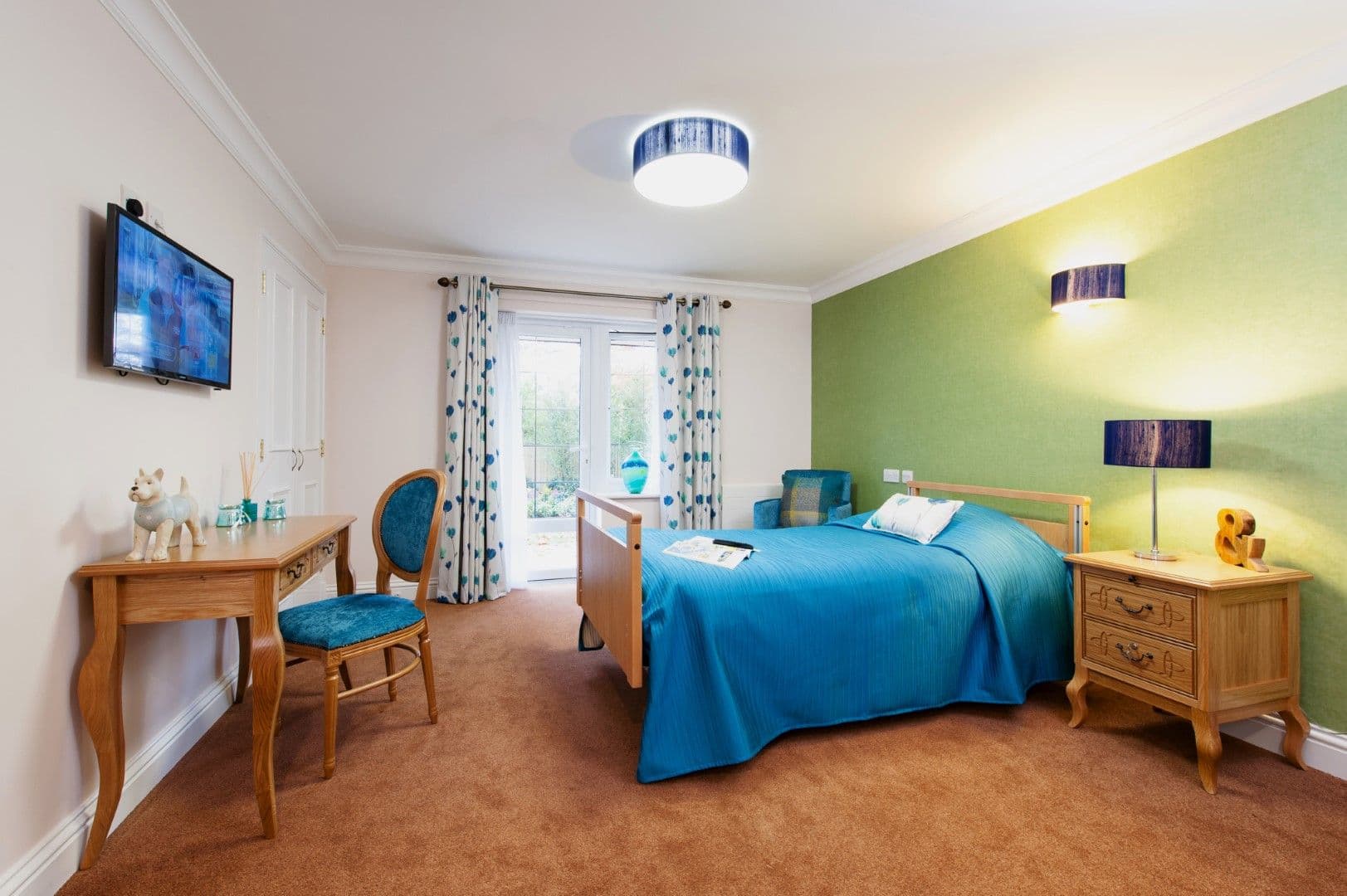 Hallmark Luxury Care Homes - Hallmark Maycroft Manor care home - 004