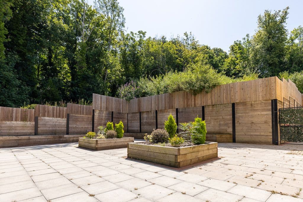 Charing Healthcare - Woodside care home - 008