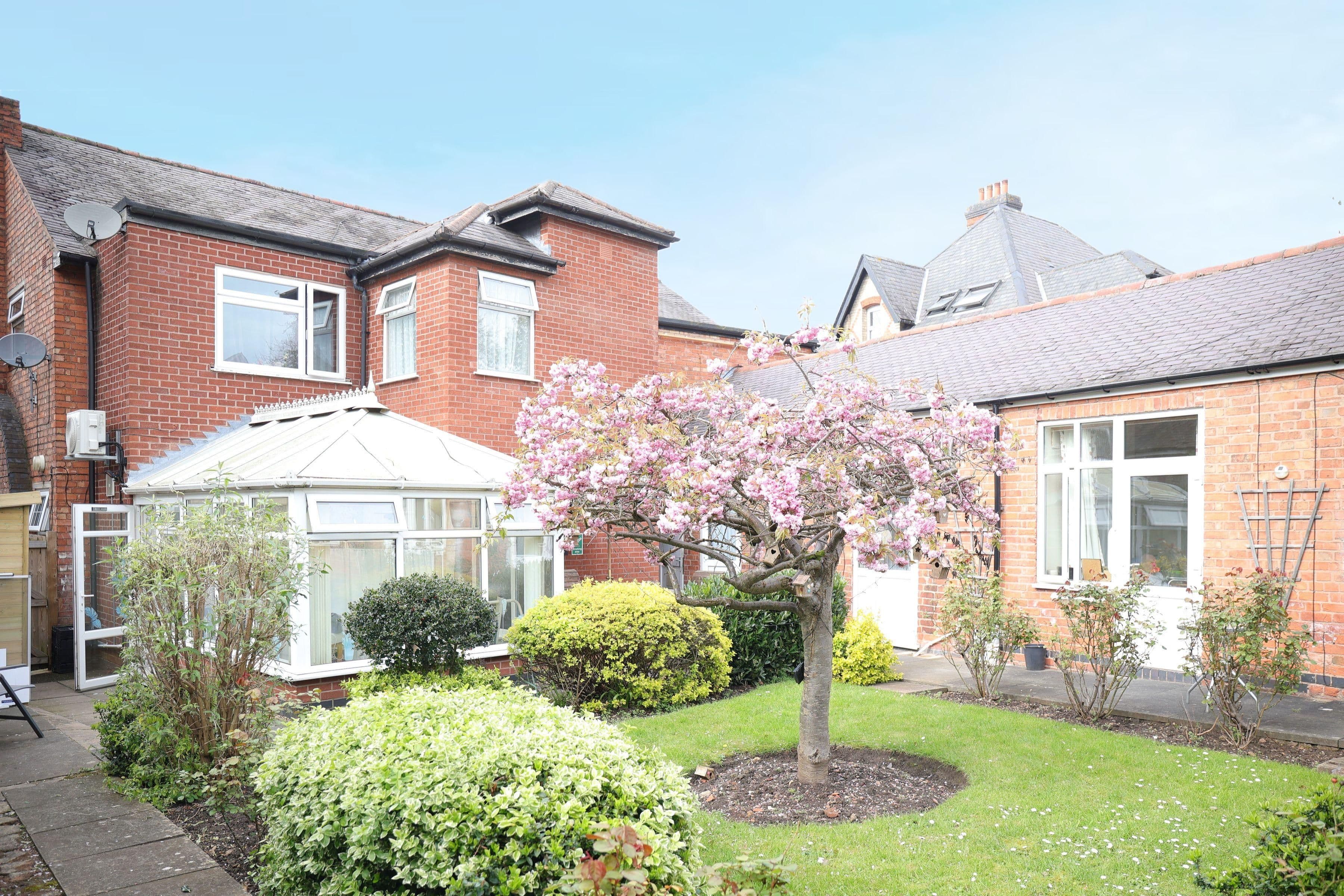 Alston House Care Home Midlands Care 001