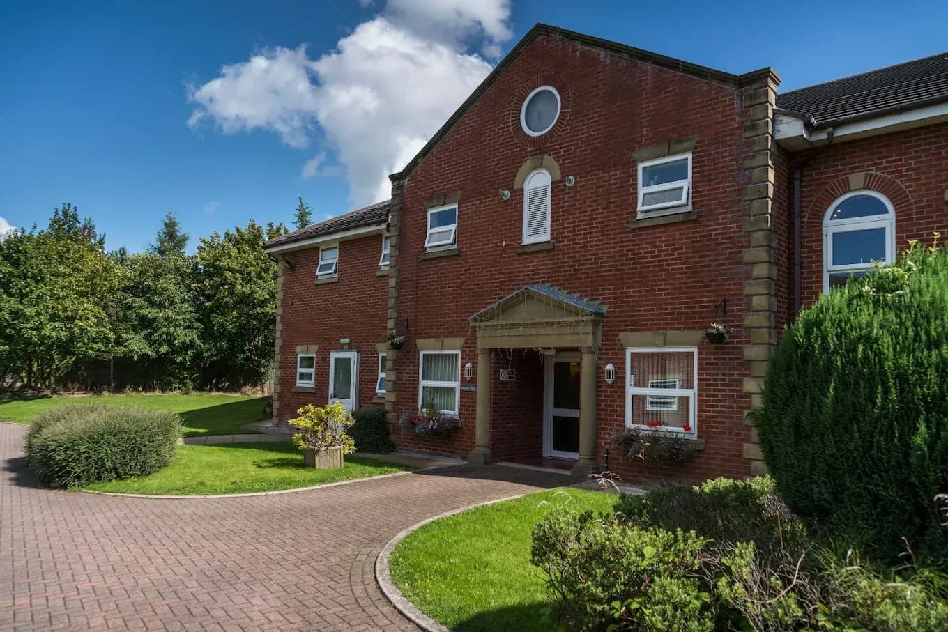 HC-One - Appleton Lodge care home - 001