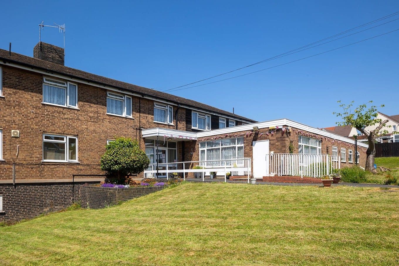 Summit Care Group - Ashbourne care home - 010