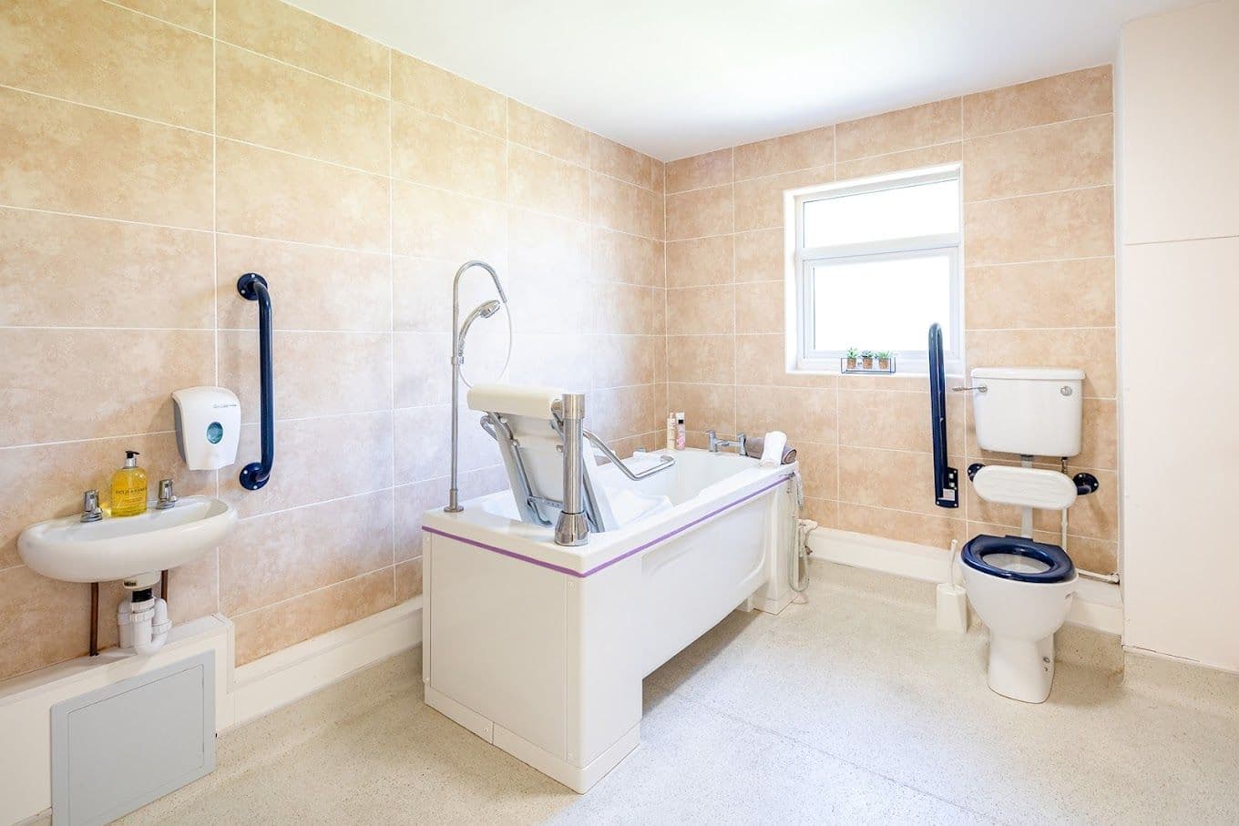 Summit Care Group - Ashbourne care home - 007