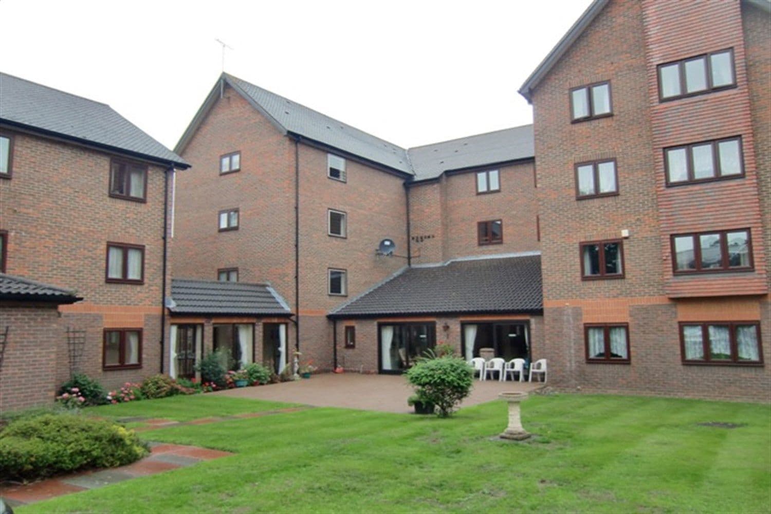 Exterior of Autumn Lodge Retirement Development in Croydon, Greater London