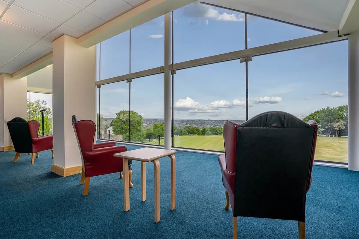 Holt Family Care Group - The Avenue care home - 003