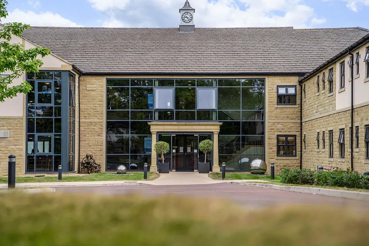 Holt Family Care Group - The Avenue care home - 006