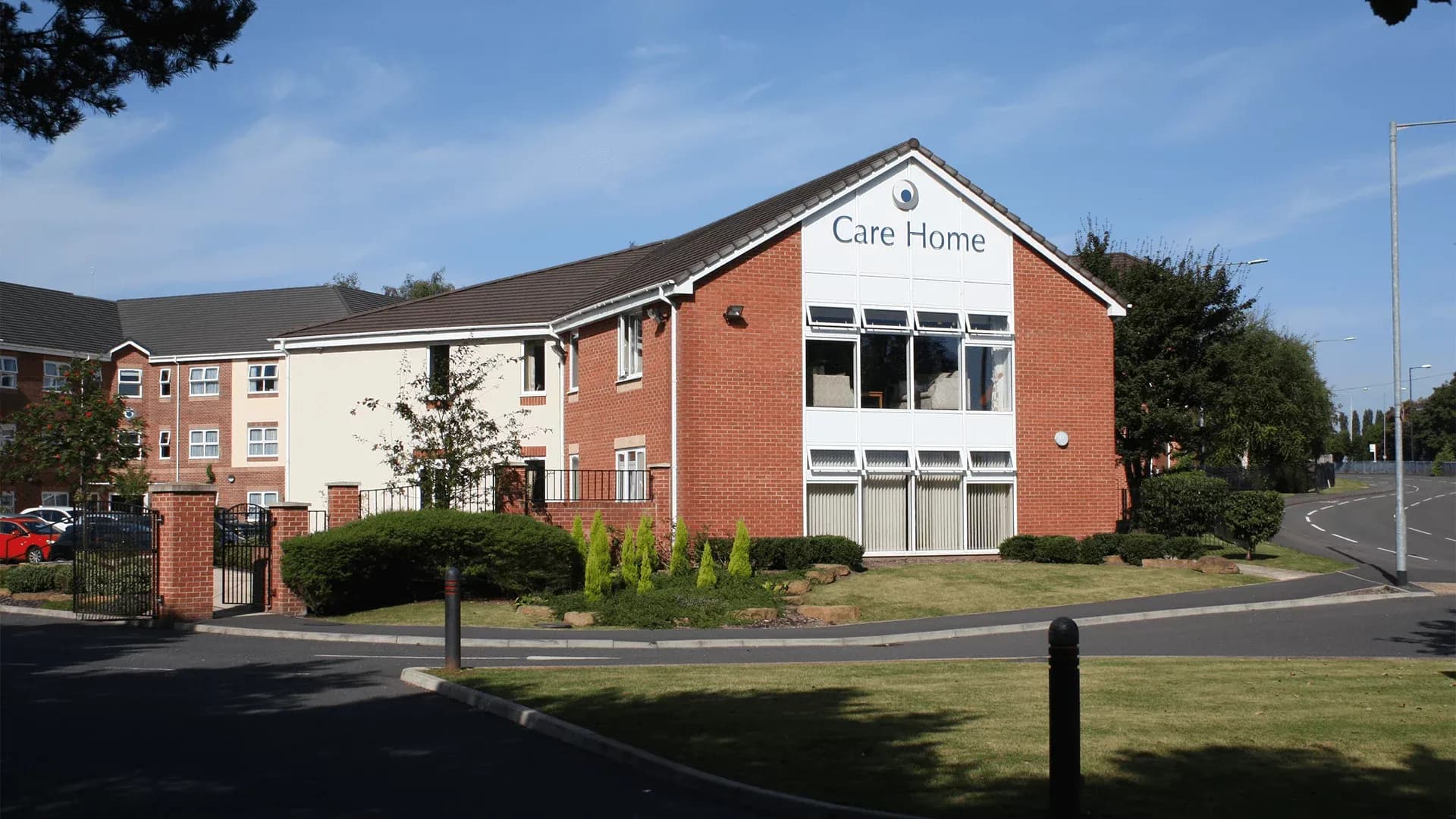 Exterior photo of Acer Court Care Home in Nottingham