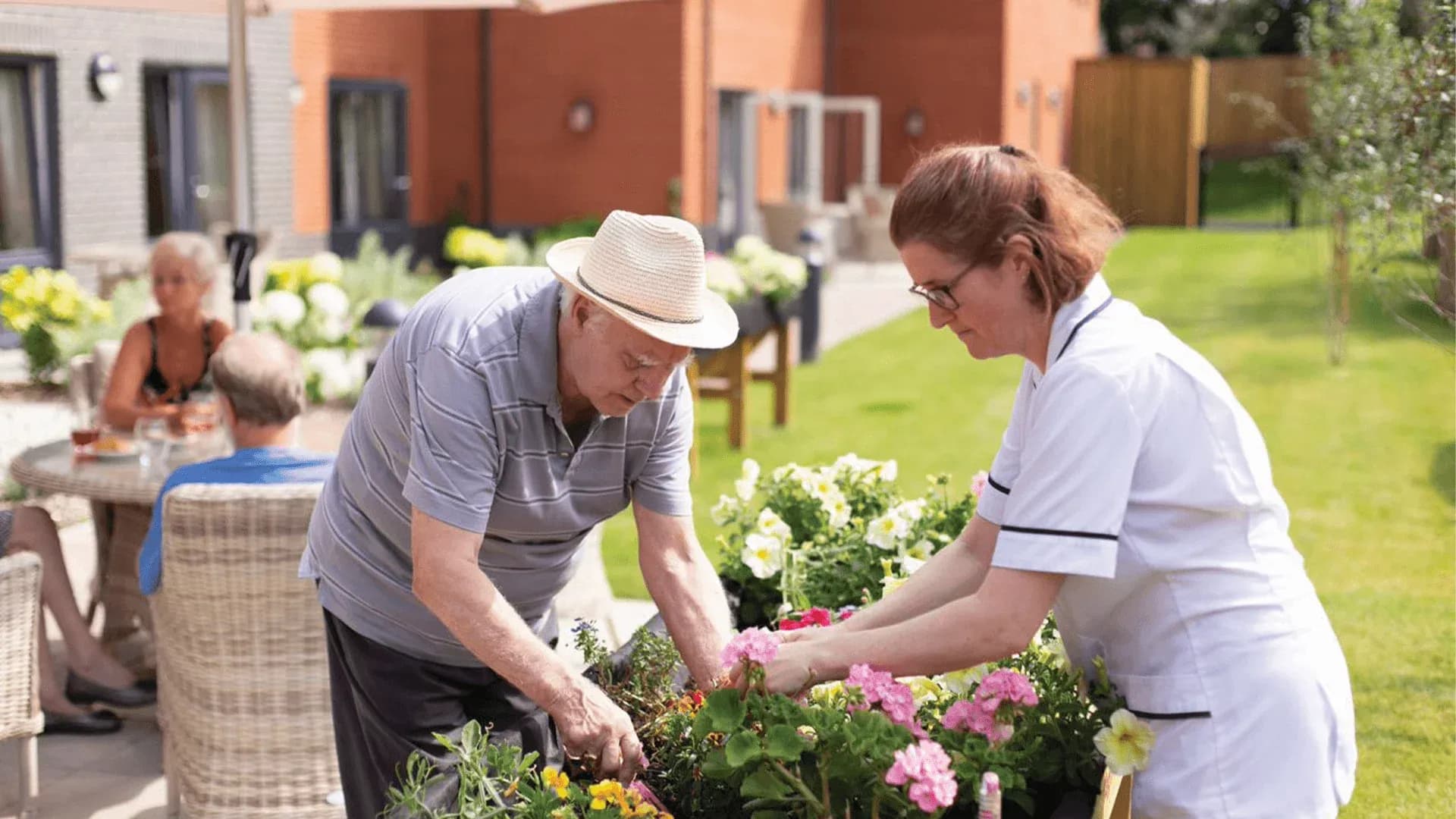 Avery Healthcare - Avon Valley care home 8