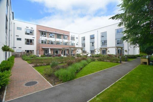 Exterior photo of Hawthorns Aldridge Care Home in Walsall