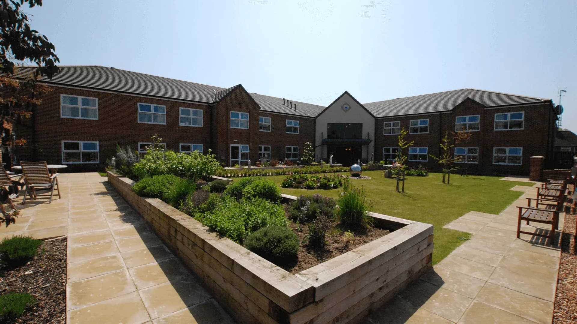 Avery Healthcare - Hempstalls Hall care home 11