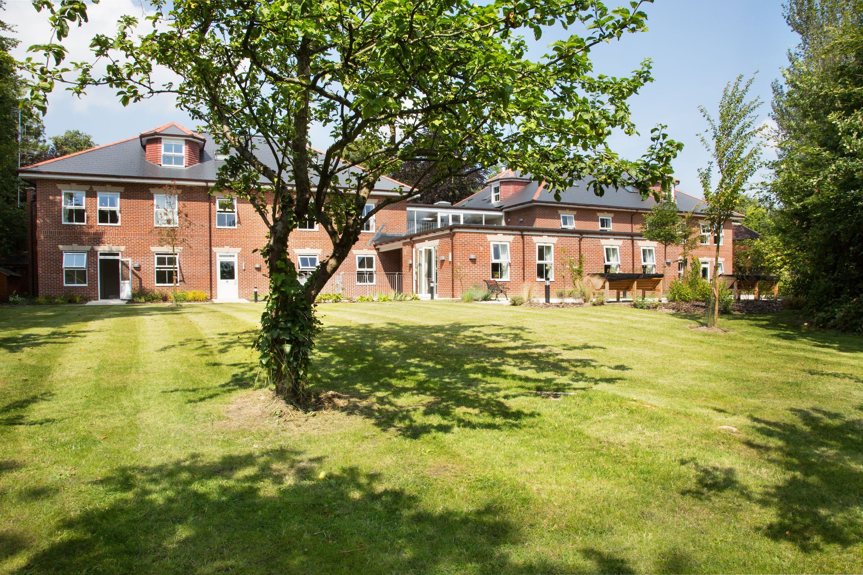 Bagshot Park Care Home in Surrey 8