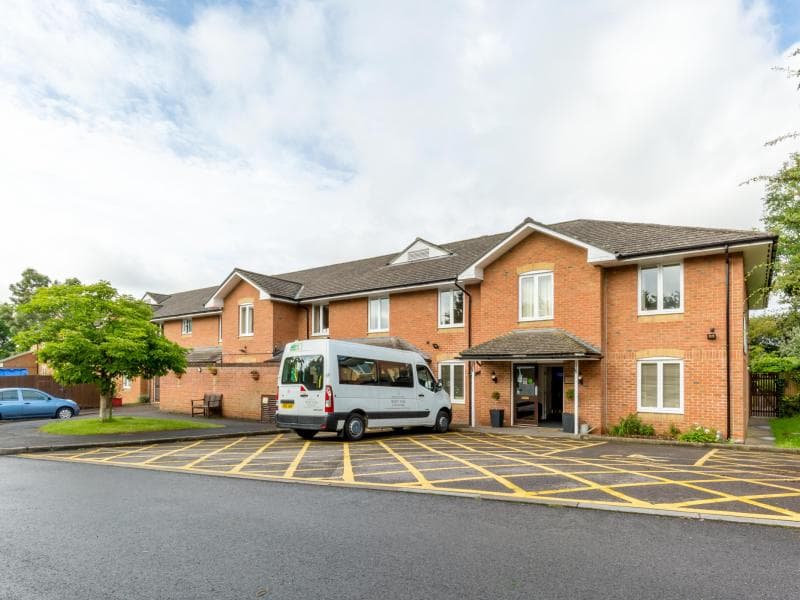 Barchester Healthcare - West Oak care home 4