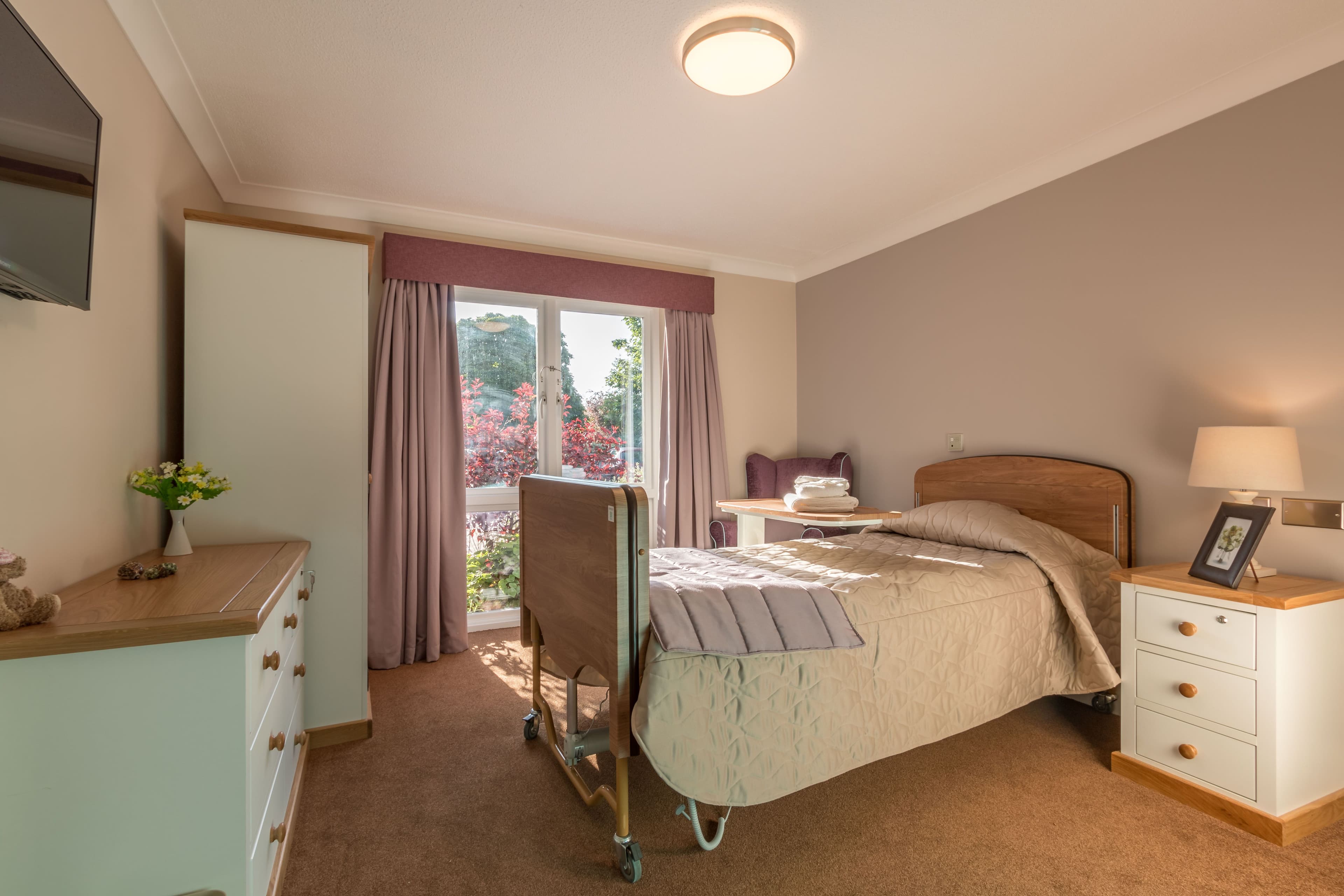 Barchester Healthcare - Ashford House care home 2