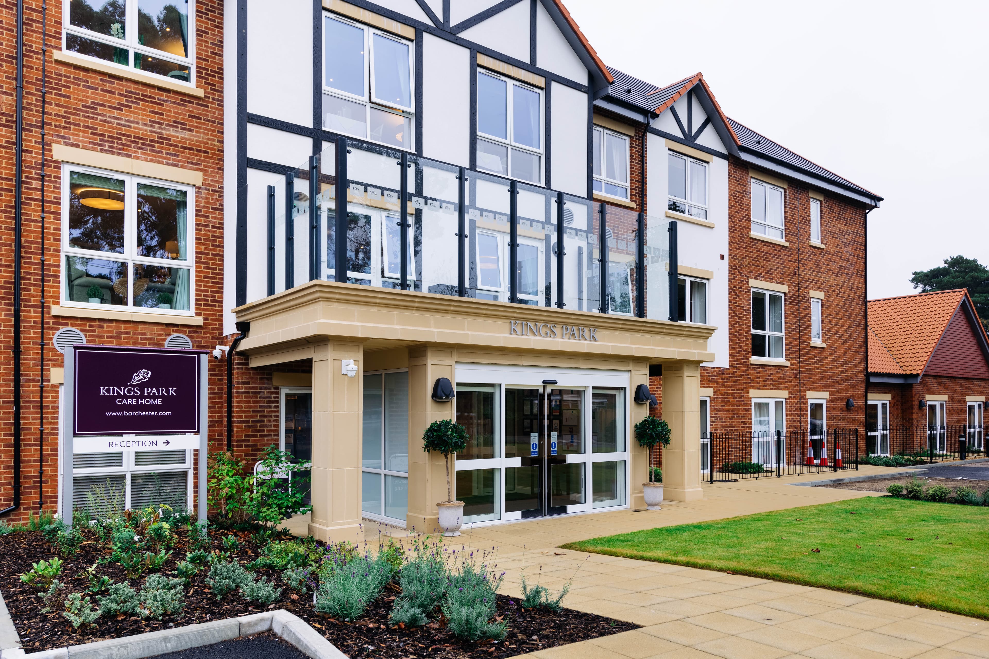 Barchester Healthcare - Kings Park care home 29