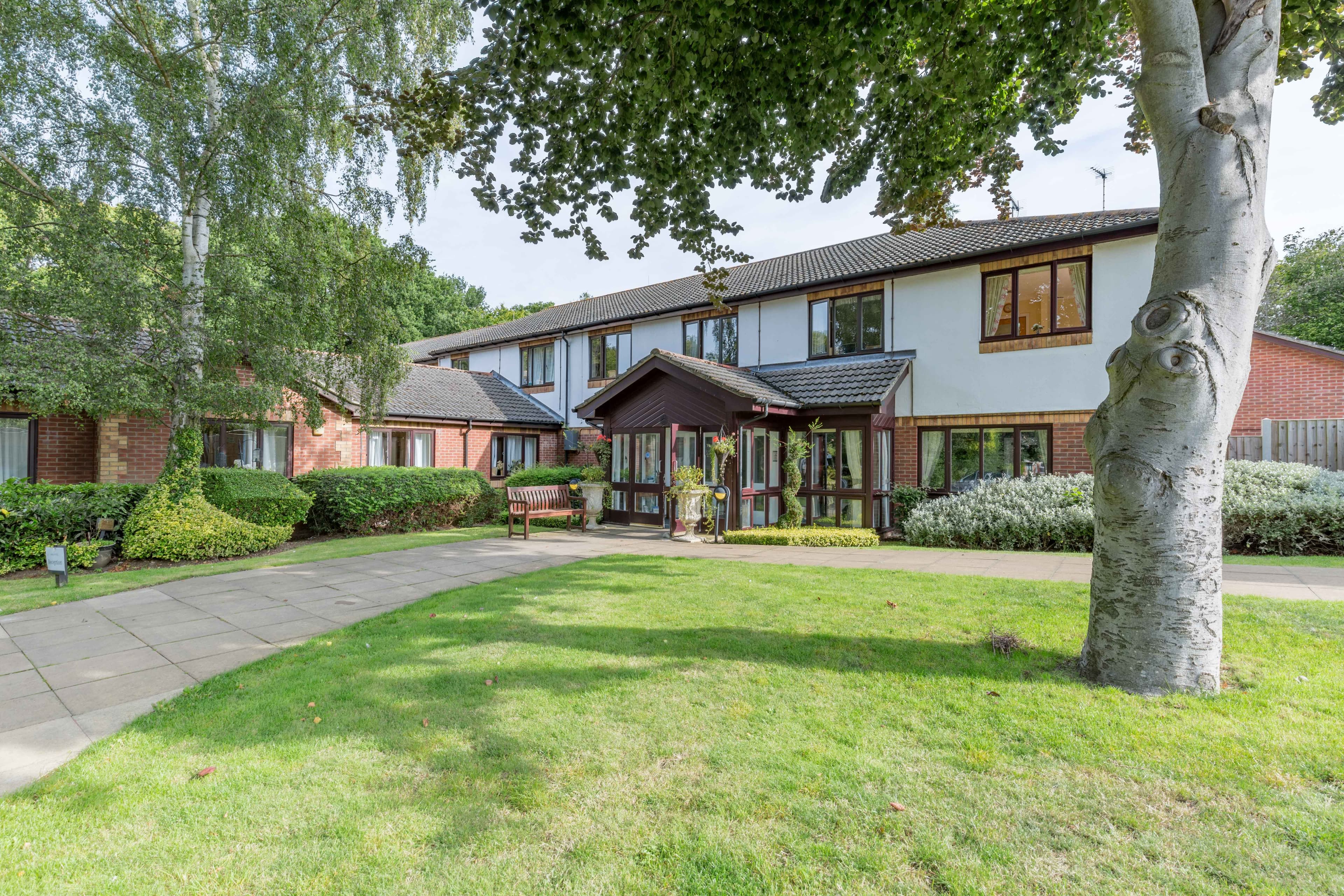 Exterior of Leonard Lodge Care Home in Brentwood, Essex