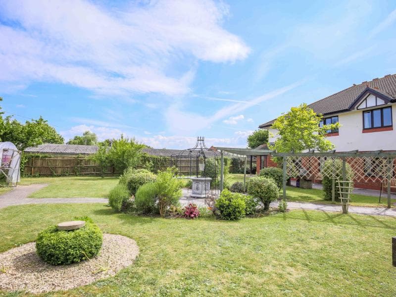Barchester Healthcare - West Abbey care home 14