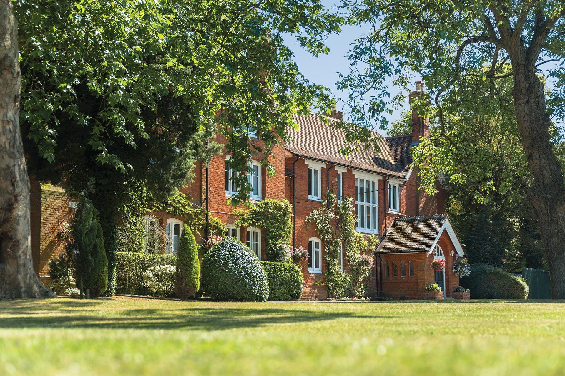 Exterior of Bartlett's Care home in Aylesbury