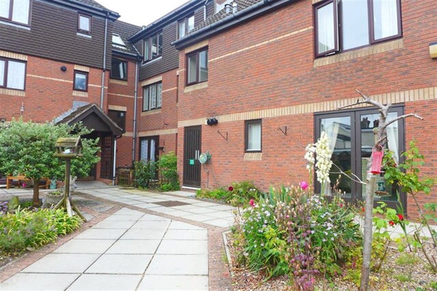 Exterior of Barton Lodge in Poole, Dorset