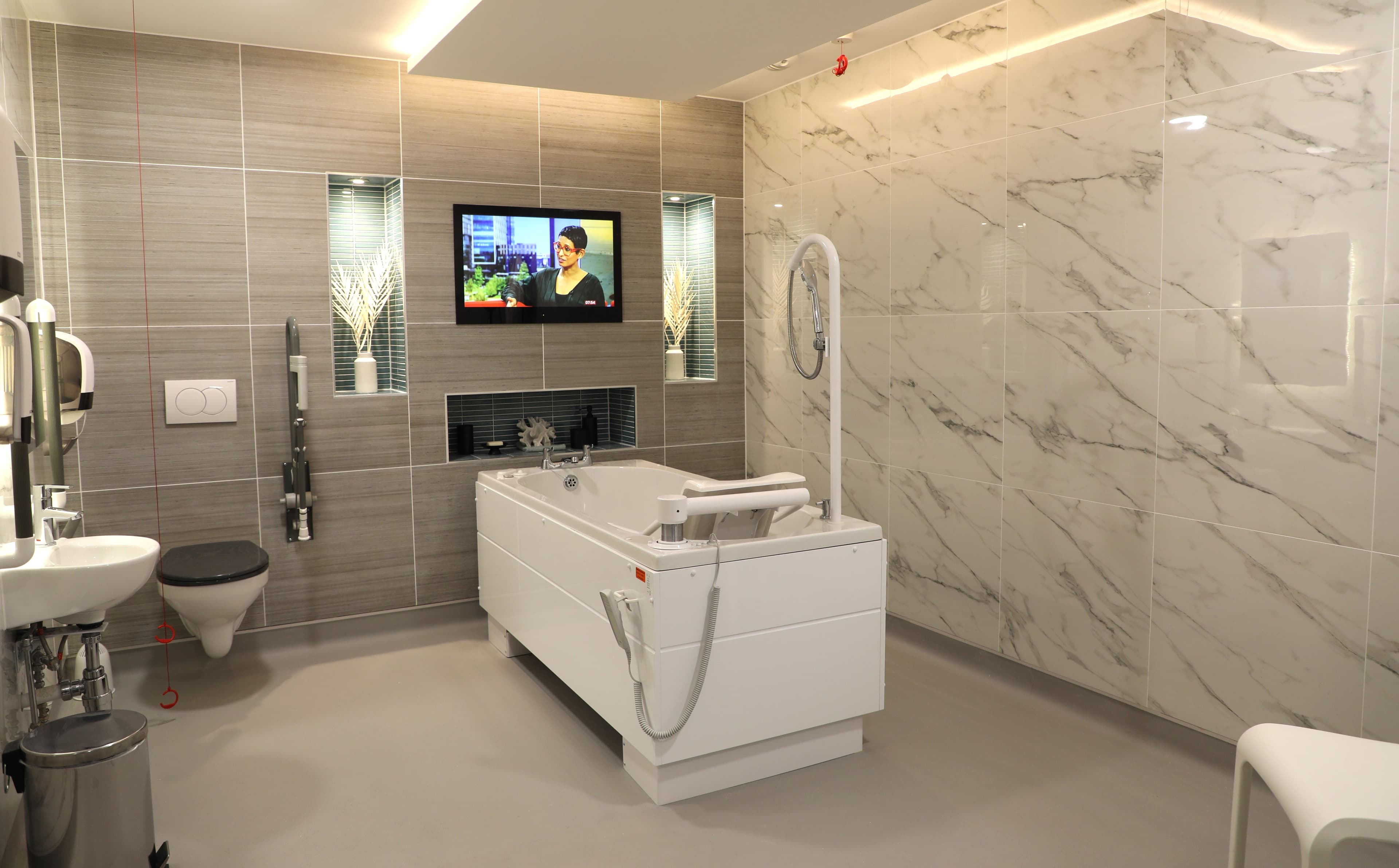Bathroom of Selwood Court in Dorchester, Dorset