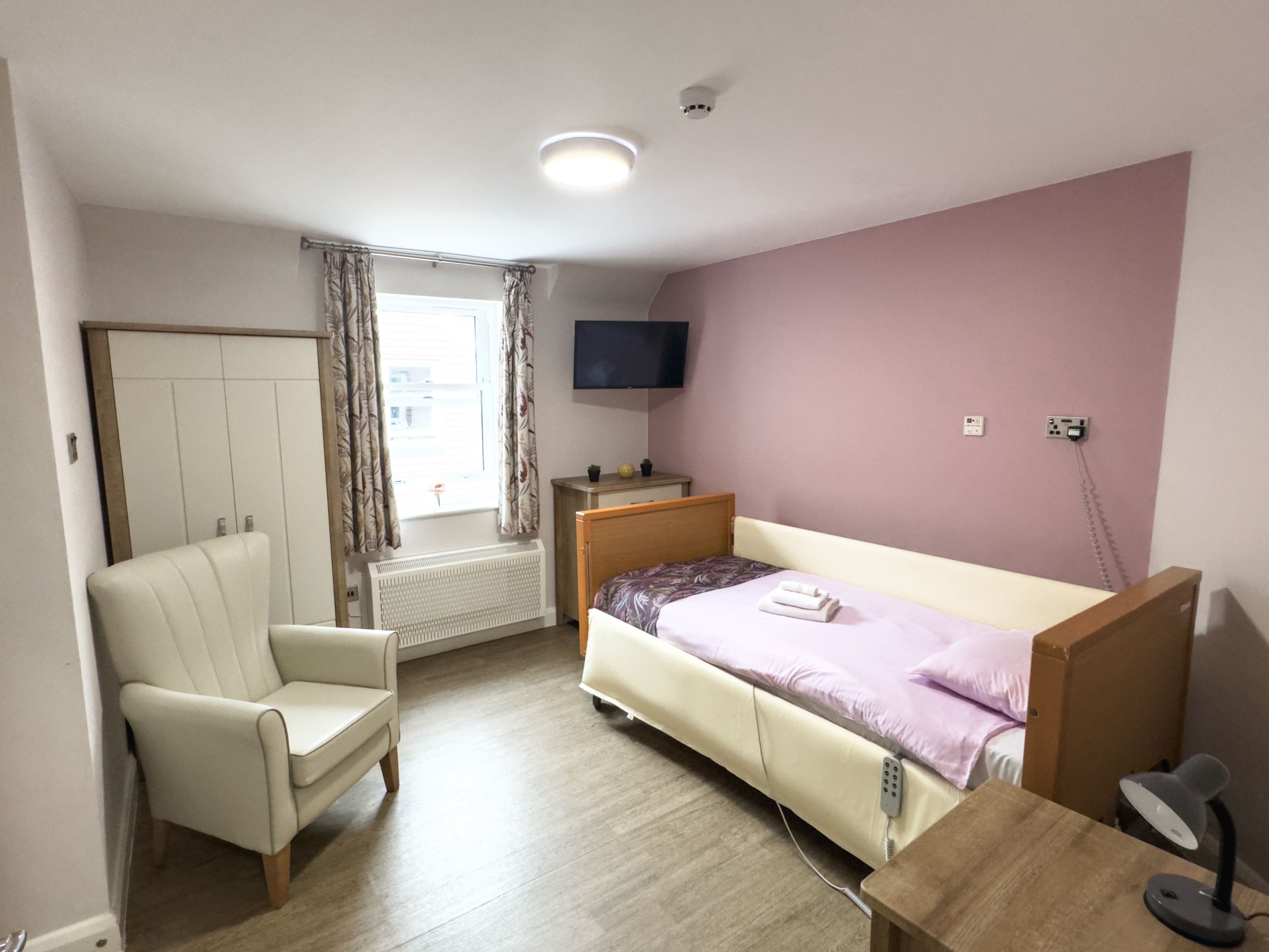 The Knoll Nursing Home - The Knoll  care home - 013