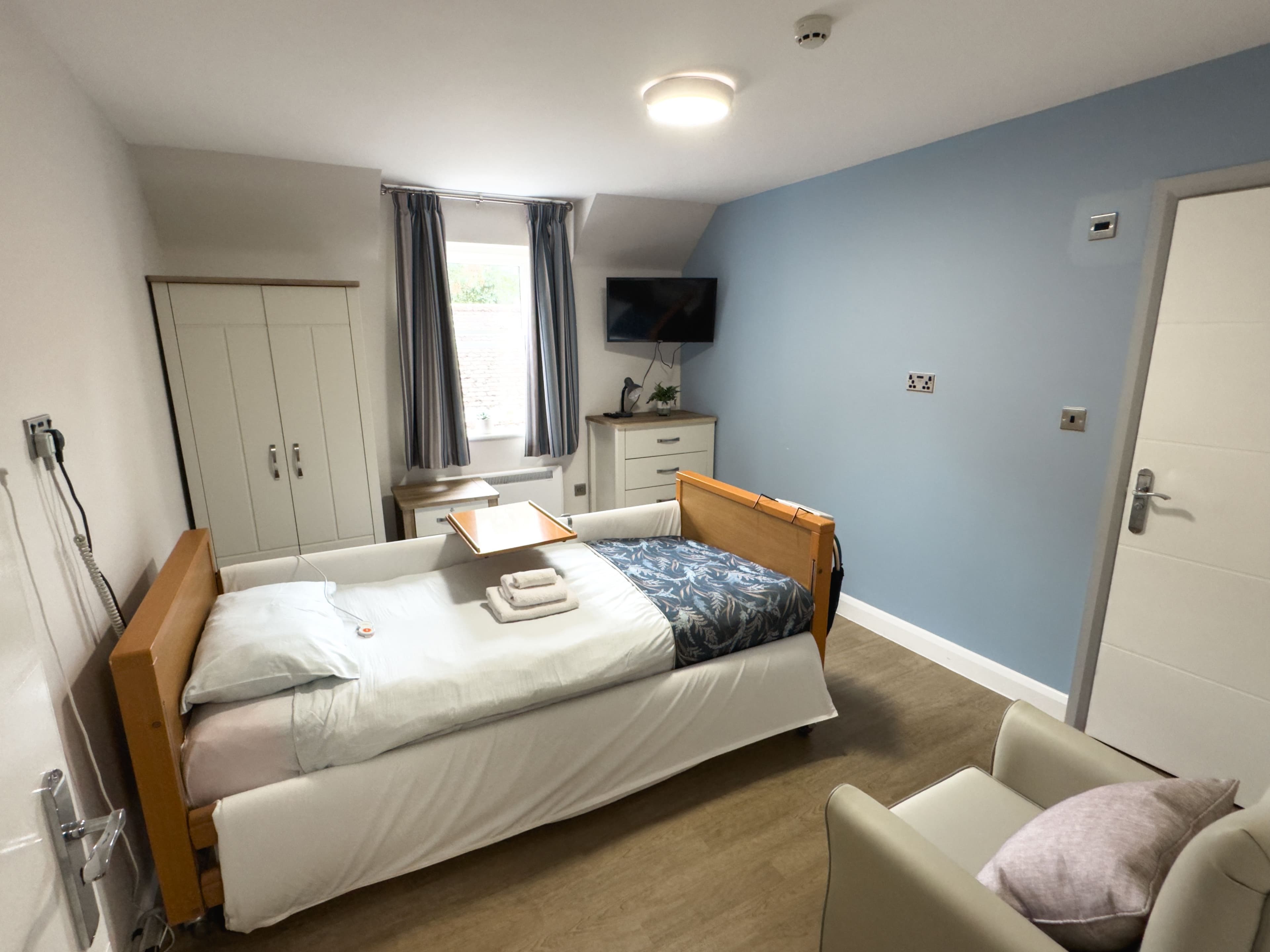 The Knoll Nursing Home - The Knoll  care home - 014