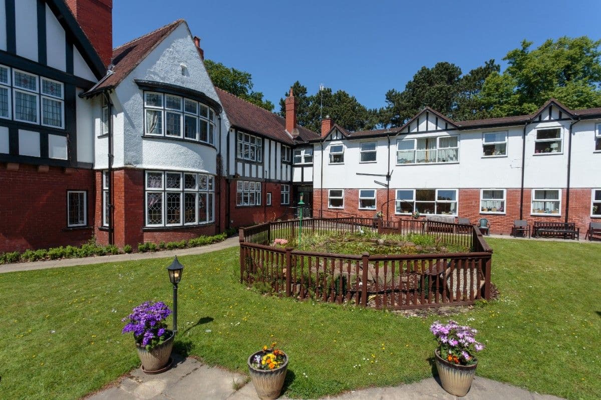Borough Care - Reinbek care home 20