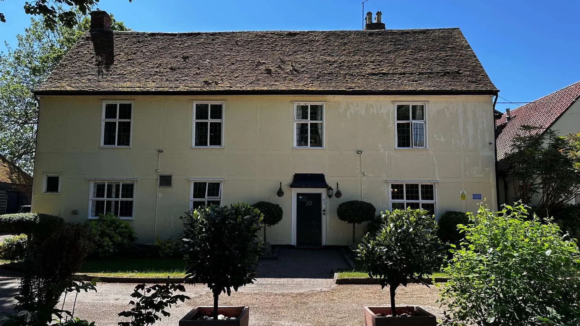 Independent Care Home - Boars Tye House care home 1