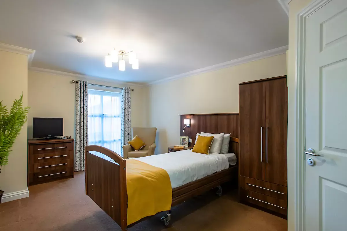 Bedroom at Bridge House Care Home in Abingdon, Oxfordshire